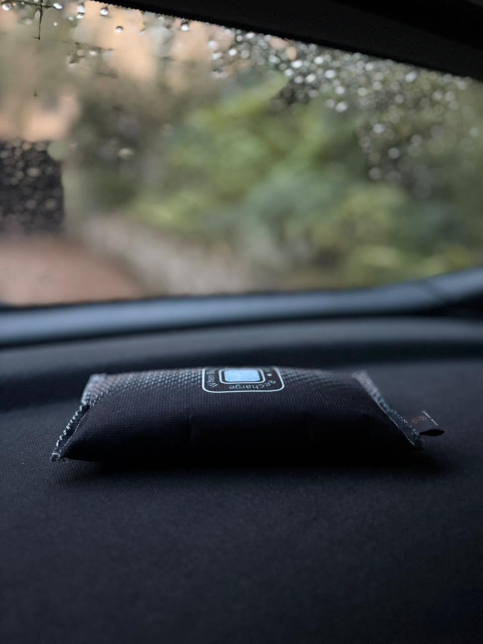 Reusable Car & Home Dehumidifier Bag – 300g Moisture Absorber with Colour Indicator